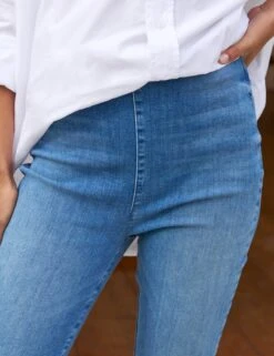 DERRY ILLUSION 2013 Wash, Italian Dream Denim -Elegant Wear Hub 16 ILLUSION01 2013 SHIRLEY C000 Camila Costa 24SP 2163 sRGB