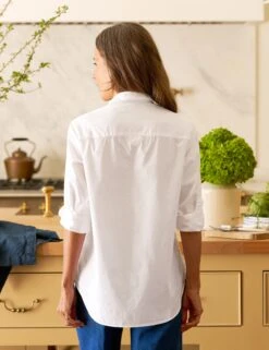 WAVERLY White, Superluxe -Elegant Wear Hub 16 WAVERLY WHTD WVILLAGE 1984 SIMONE SP25 MAY 0040 sRGB