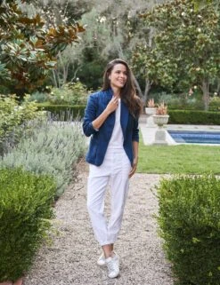 DUBLIN 1977 Wash, Italian Performance Denim 9 DUBLIN 1977 Wash, Italian Performance Denim -Elegant Wear Hub 18 JAMESON WTL LAB219 WHT DUBLIN 1977 EMILY 03473 v3 sRGB 20d7caa1 375c 45cd b0f6 a8f9c3cfa675