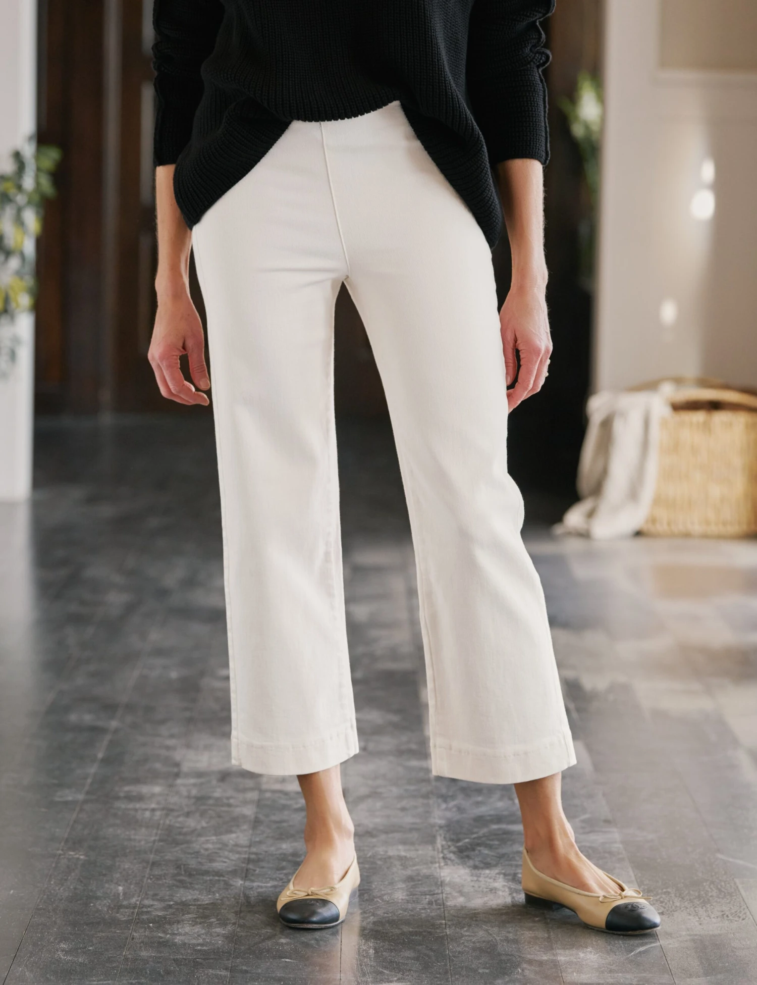 WESTPORT ILLUSION Antique White, Italian Dream™ Denim 1 WESTPORT ILLUSION Antique White, Italian Dream™ Denim