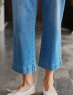 WESTPORT ILLUSION 2013 Wash, Italian Dream™ Denim -Elegant Wear Hub 34 LAB227HJ WHT ILLUSION04 2013 Beri 25SP April 1416 sRGB