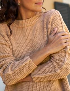 MONTECITO SWEATER Camel, Pure Italian Cotton -Elegant Wear Hub 40 ILLUSION01 ANTW SWEATER02 CAMK JuliaOrtiz 25SP Pickup 2797 sRGB