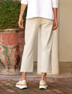 Elegant Wear Hub -Elegant Wear Hub 48 KINSALE CMTL LABSET13 BRNV SWEATER01 WHTK LABCROP BRNV LAB643TF BRNV Jessica Mau 24SP 4512 sRGB