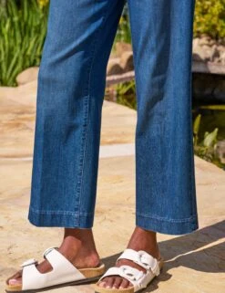 WESTPORT 1984 Wash, Italian Dream™ Light Denim -Elegant Wear Hub 55 WESTPORT 1984 EILEEN WCB Milan Dixon 24FA 4477 sRGB