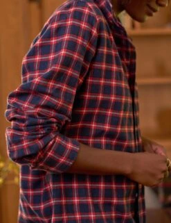 BARRY Red And Blue With White Plaid, Italian Flannel -Elegant Wear Hub 6 BARRY PRBW GALWAY 1986 LABCROP GARN MILAN 25FA SEPTEMBER 0991 sRGB