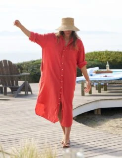 MEGAN Summer Red, Washed Linen -Elegant Wear Hub 6 MEGAN NRLN Ray 25SP May 0301 sRGB