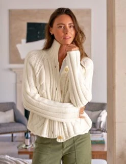 MINI COTSWOLDS Ivory, Pure Italian Cotton -Elegant Wear Hub 61 LAB510HJ WHT SWEATER21 IVYK LIMERICK OLVT RAY 25FA SEPTEMBER 7364 sRGB 1