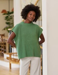 MONTECITO VEST Eucalyptus, Pure Italian Cotton -Elegant Wear Hub 95 SWEATER05 EUCK WEXFORD CMTL MILAN SU25 AUGUST 2867 sRGB